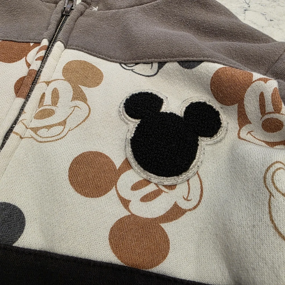 Disney 